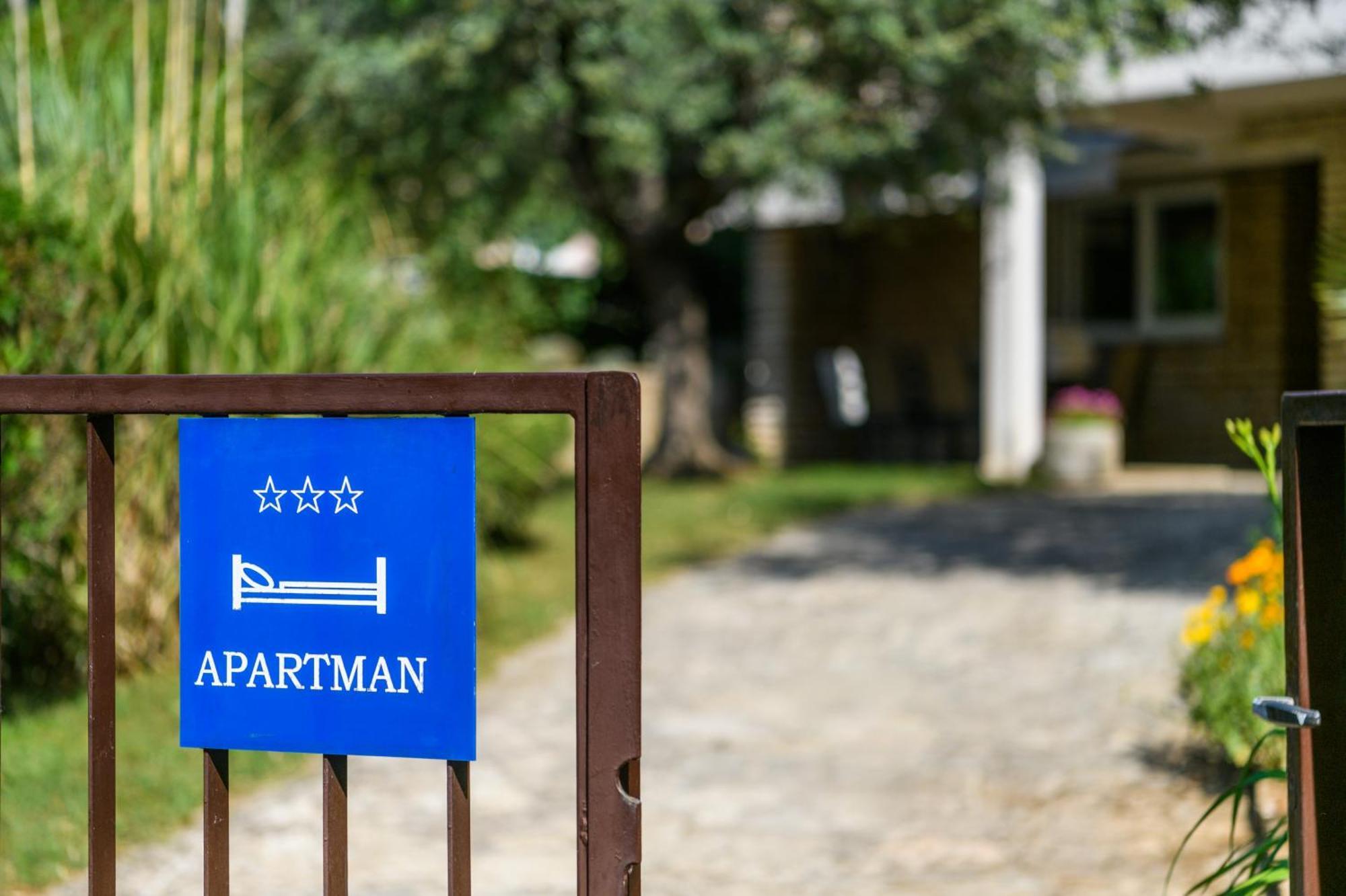 Krajcar Appartement Banjole Buitenkant foto